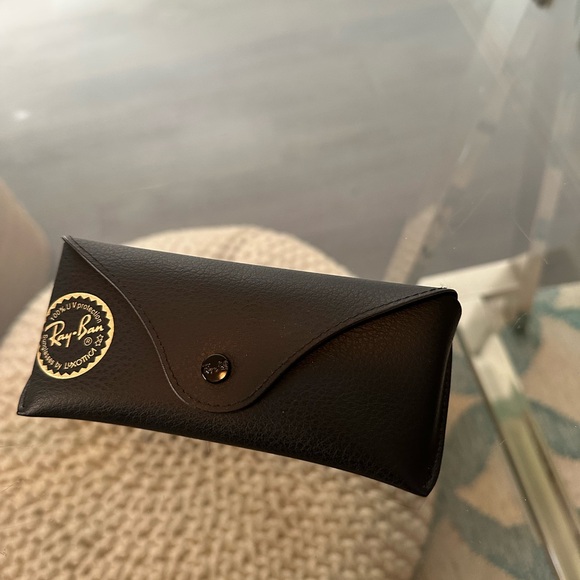 Ray-Ban Black Sunglasses Case - Picture 2 of 5